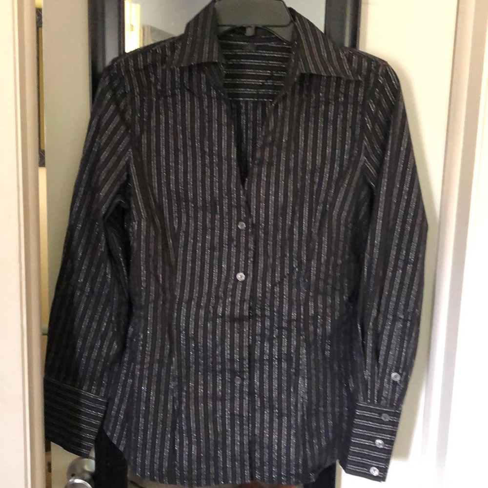EXPRESS Long sleeve black w silver stripes, Tailored top by EXPRESS Size medium